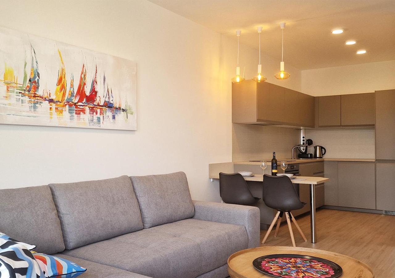 New Cozy 2 Room Pink Apartment Bratislava 059 Esterno foto
